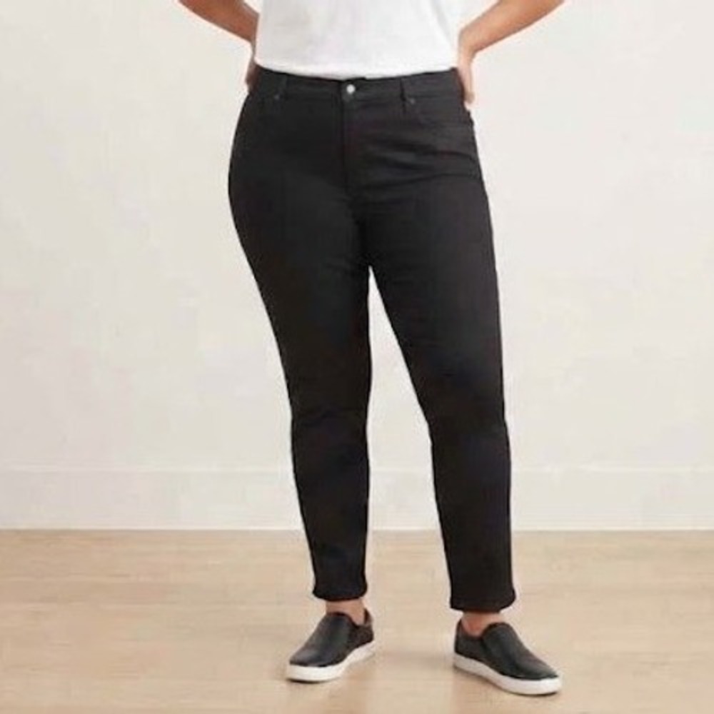 Chico's So Slimming Girlfriend Slim Leg Ankle Jeans Black‎ NWT 4T/20T